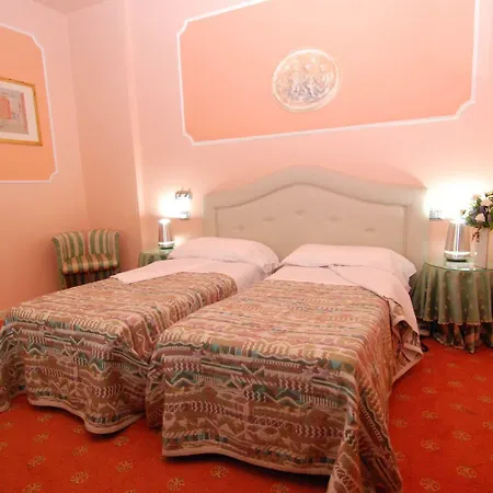 Hotel The Colosseum Attic Private Terrace Rome