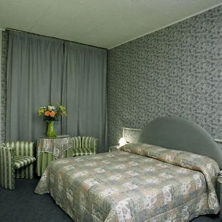 Hotel The Colosseum Attic Private Terrace 4*