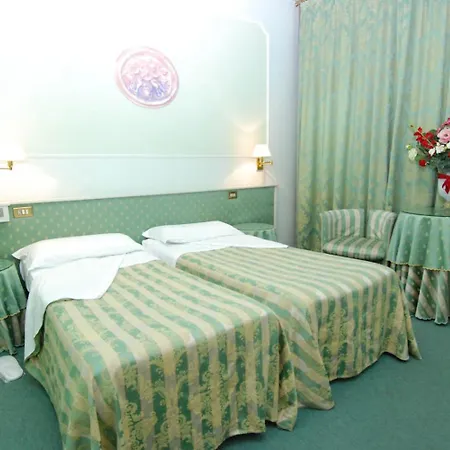 The Colosseum Attic Private Terrace Hotel Rome